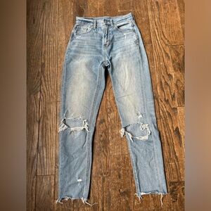 EUC Women’s American Eagle Ripped Jeans Sz 000